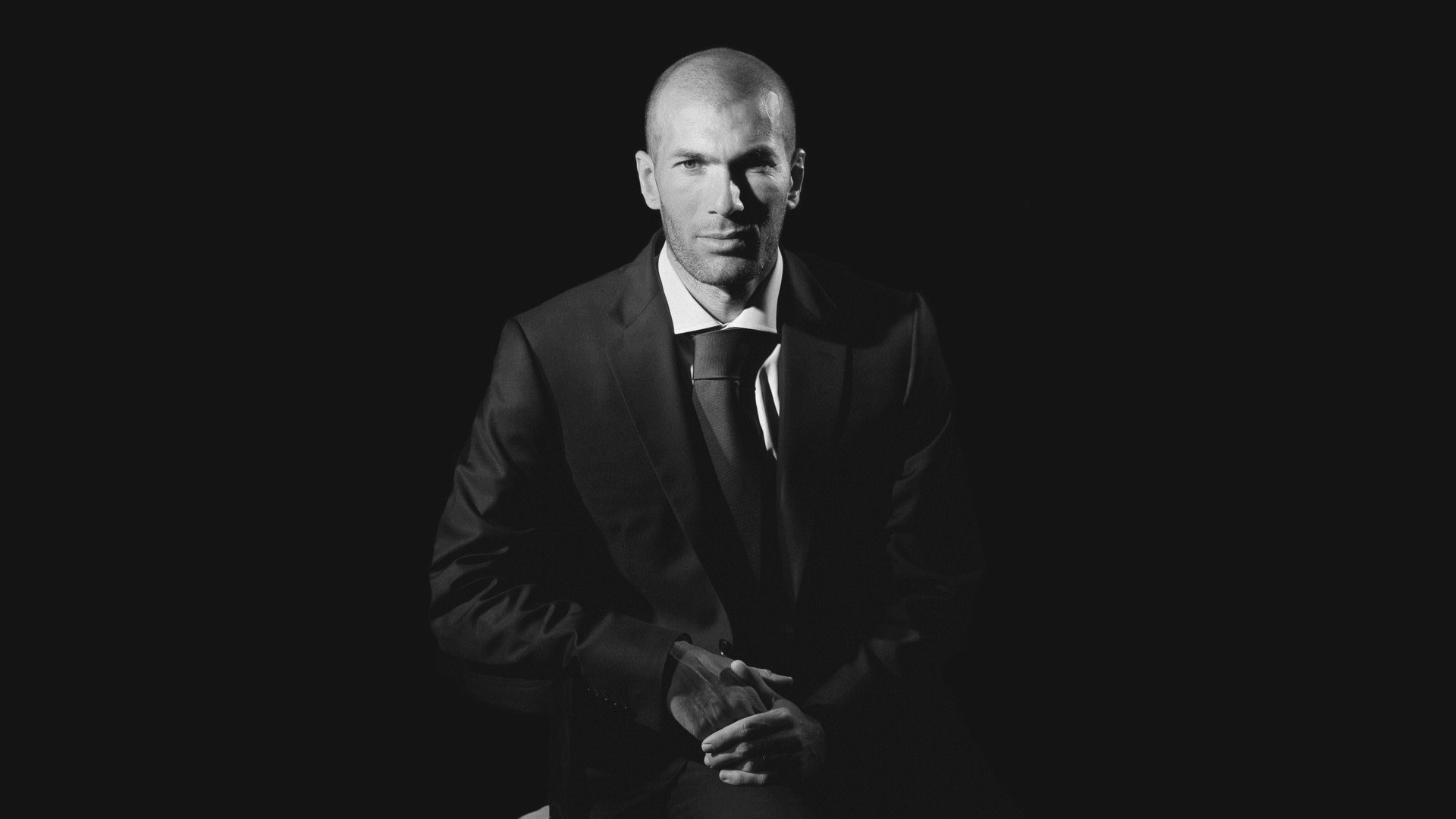 开云FIFA-孤注一掷的绝杀，2026世界杯H组，塔雷米那一脚如何改写罗马尼亚的命运